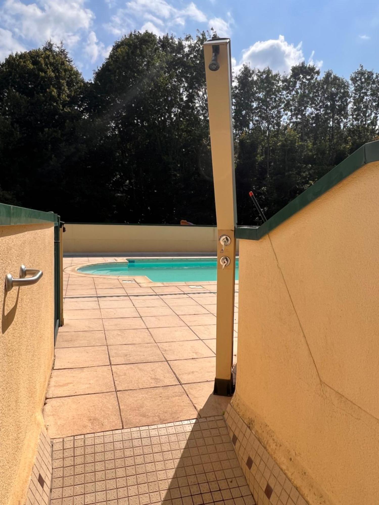 Logement insolite Bubble jungle Saint-Évarzec Exterior foto